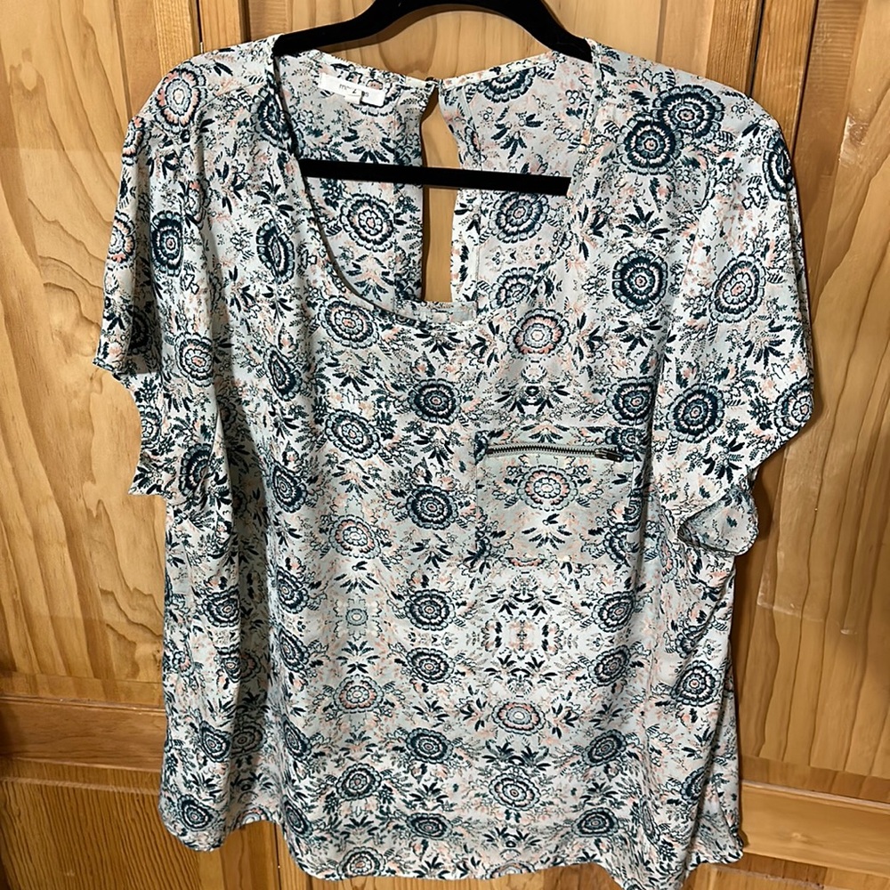 Maurice’s Zippeed Pocket Blouse